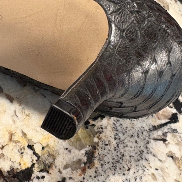 MICHAEL Michael Kors Clara Mid Booties. - Picture 7 of 15